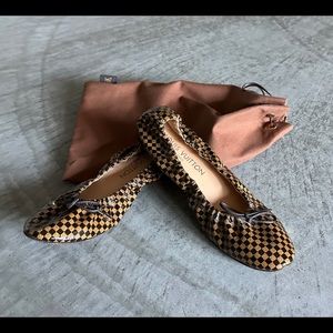 BRAND NEW Louis Vuitton Damien Patent Leather Ballet Flats!
